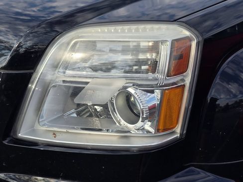 Used 2017 GMC Terrain SLE w/ Chrome Edition FWD image 19
