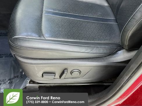 Used 2021 Kia Sorento SX image 19