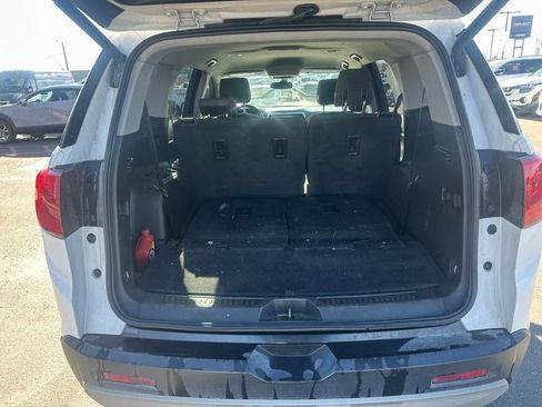 Used 2017 GMC Acadia SLE image 11