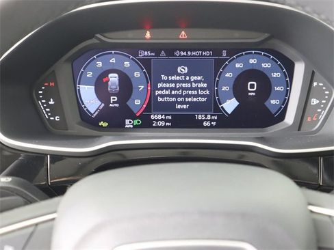 Certified 2025 Audi Q3 2.0T Premium w/ Convenience Package image 16