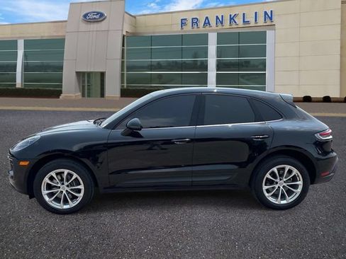 Used 2023 Porsche Macan AWD/4WD image 4