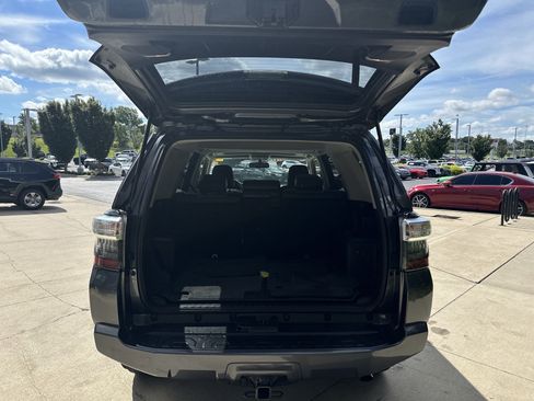 Used 2014 Toyota 4Runner SR5 Premium w/ Convenience Package AWD/4WD image 28