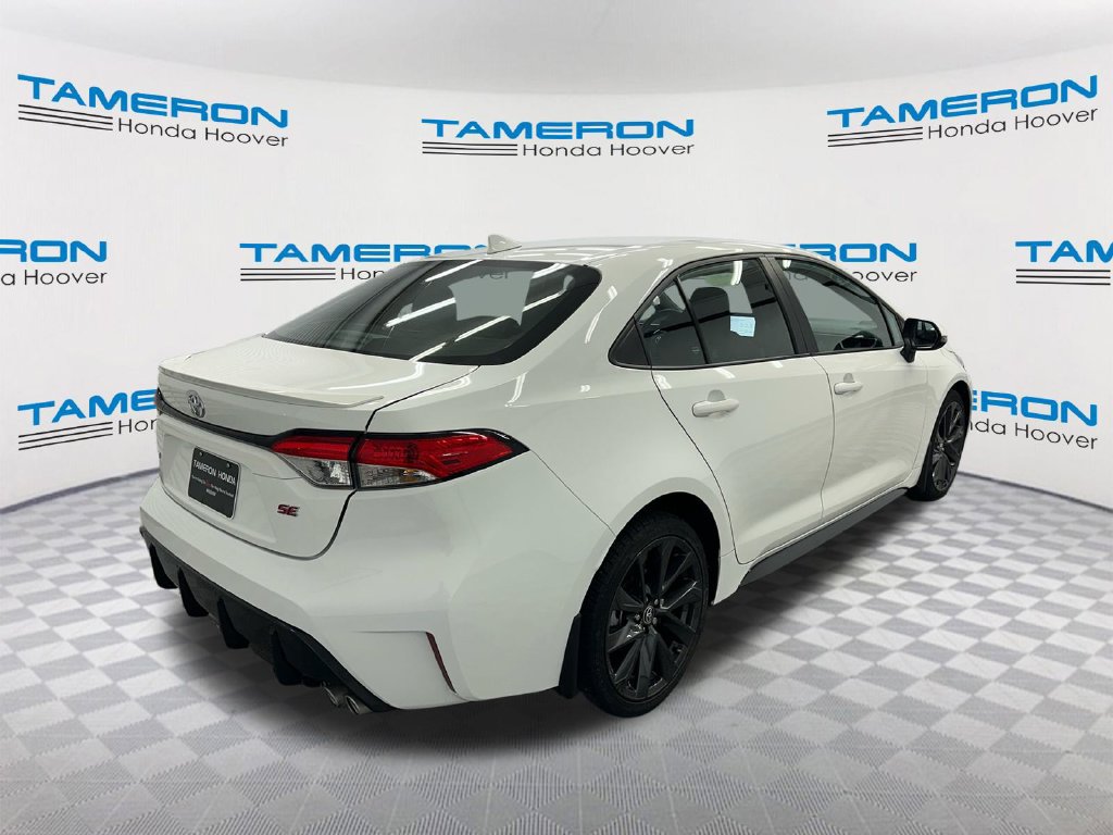 Used 2023 Toyota Corolla SE FWD image 5