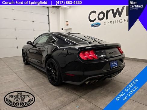 Used 2019 Ford Mustang GT w/ Black Accent Package RWD image 4