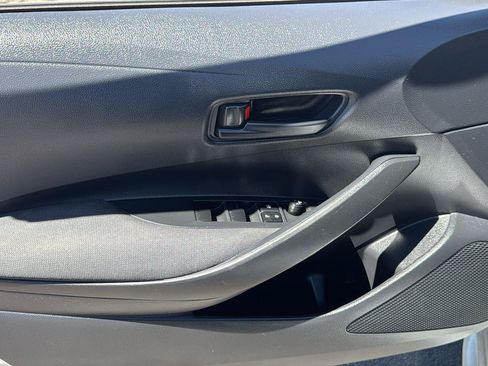 Used 2022 Toyota Corolla LE FWD image 13