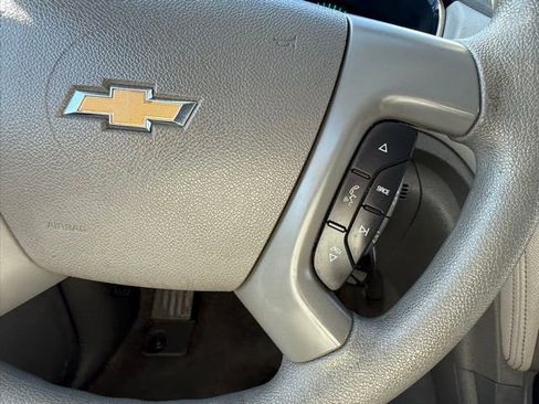 Used 2016 Chevrolet Traverse LS image 23