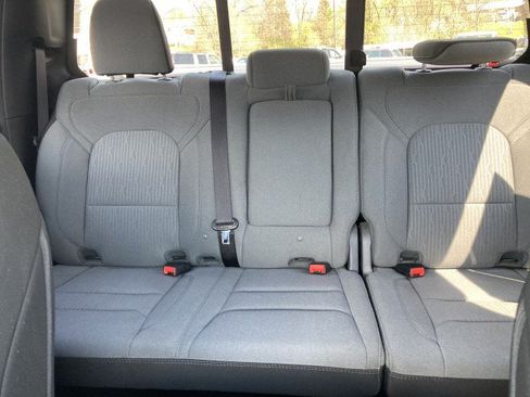 Used 2022 RAM 1500 Big Horn AWD/4WD image 23