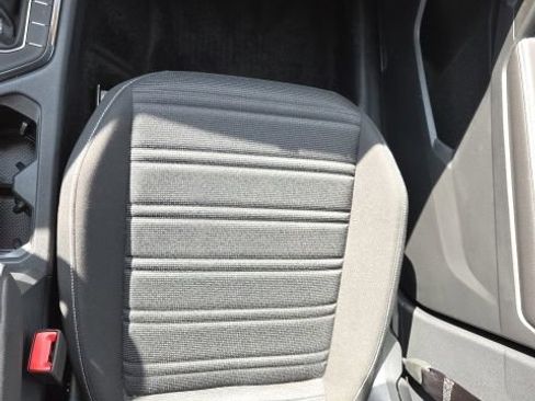 Certified 2024 Volkswagen Tiguan S AWD/4WD image 22
