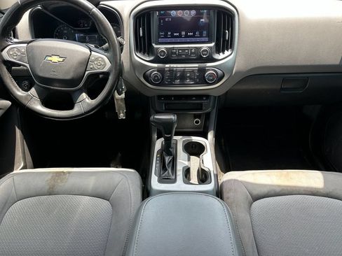 Used 2017 Chevrolet Colorado LT w/ LT Convenience Package RWD image 13