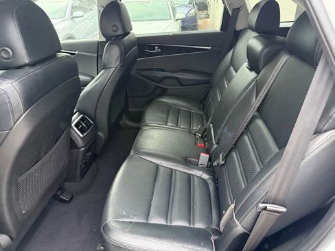 Used 2018 Kia Sorento EX FWD image 10