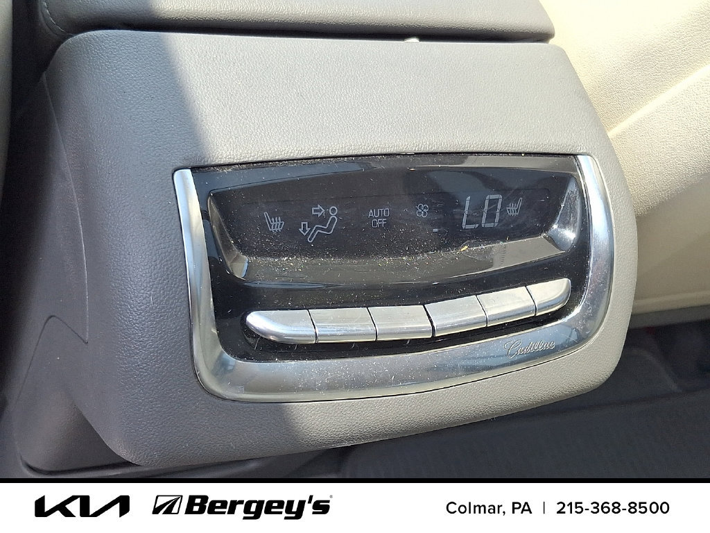 Used 2024 Cadillac XT6 Premium Luxury w/ Technology Package AWD/4WD image 13