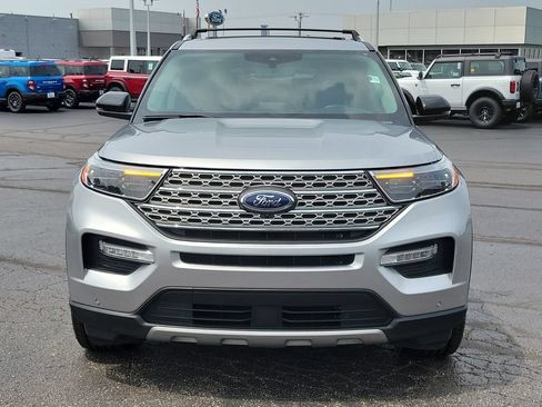 Certified 2024 Ford Explorer Limited w/ Limited Technology Package AWD/4WD image 2