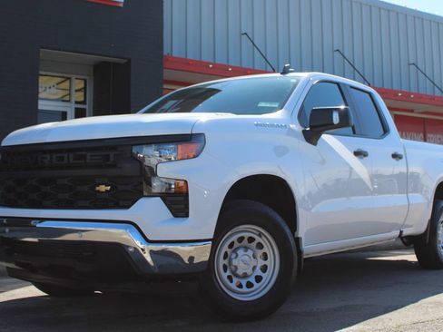 Used 2024 Chevrolet Silverado 1500 W/T w/ WT Value Package AWD/4WD image 12