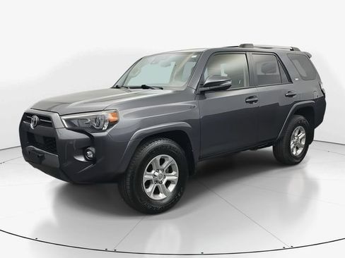 Used 2022 Toyota 4Runner SR5 Premium w/ Moonroof Package image 5