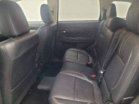 Used 2018 Mitsubishi Outlander GT image 18