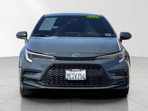 Used 2023 Toyota Corolla SE w/ SE Package image 9
