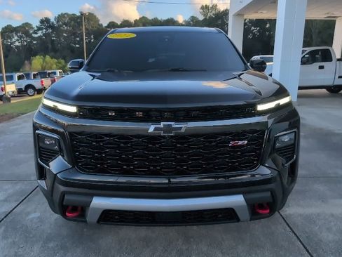 Used 2024 Chevrolet Traverse Z71 w/ LPO, Floor Liner Package image 2