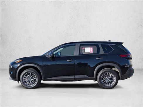 Used 2023 Nissan Rogue S image 8