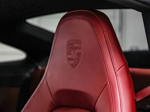 Used 2020 Porsche 911 Carrera RWD image 44