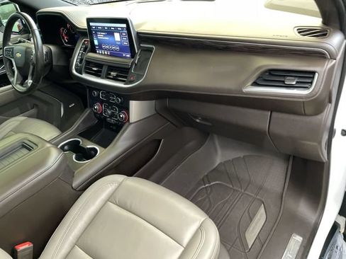 Used 2021 Chevrolet Tahoe LT w/ LT Signature Package RWD image 29