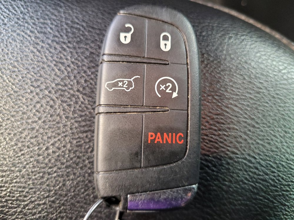 Used 2019 Jeep Compass Latitude w/ Popular Equipment Group AWD/4WD image 32