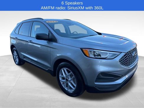 Used 2023 Ford Edge SE image 3