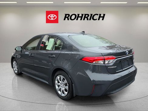 Used 2024 Toyota Corolla LE image 8