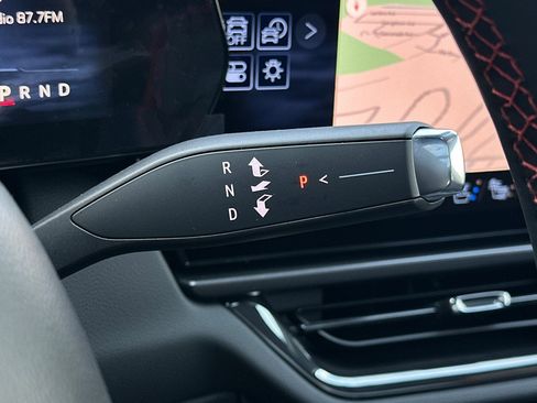 New 2025 Chevrolet Equinox EV RS image 22