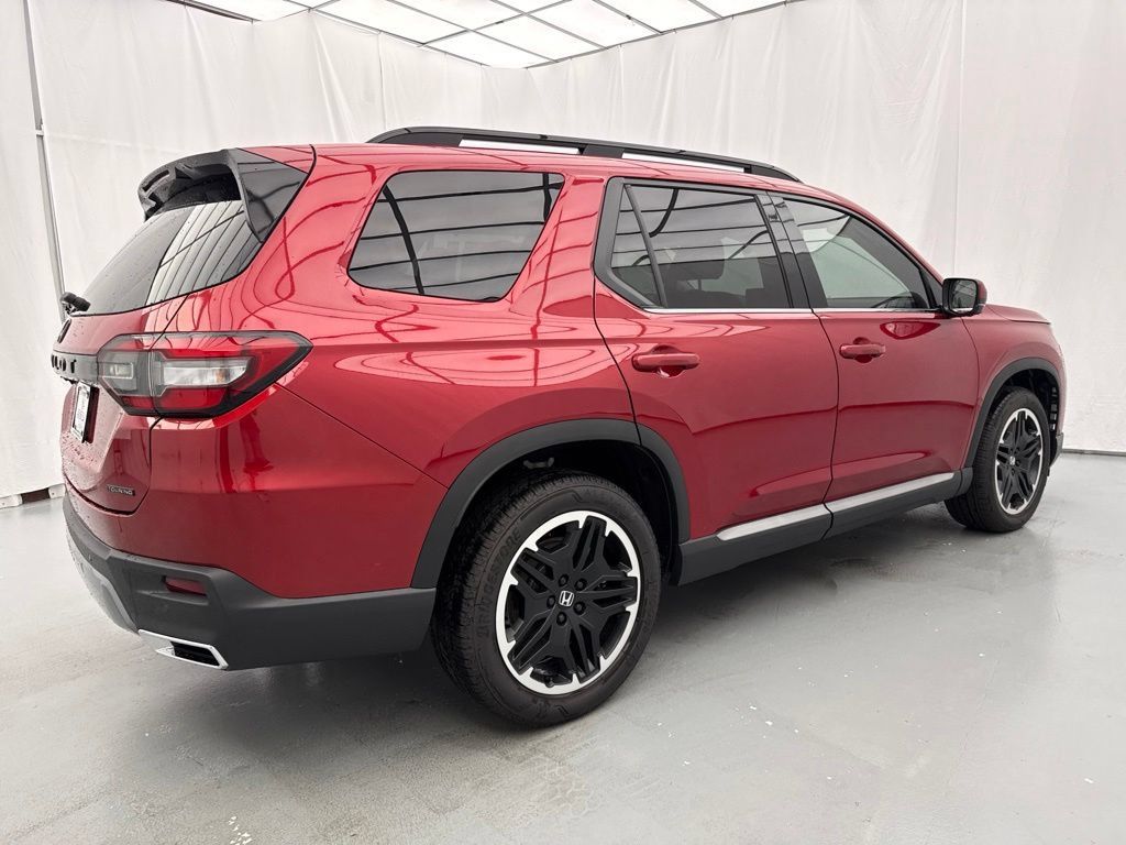 New 2026 Honda Pilot Touring image 14