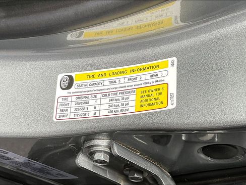 Used 2023 Buick Encore GX Essence w/ Experience Buick Package AWD/4WD image 19
