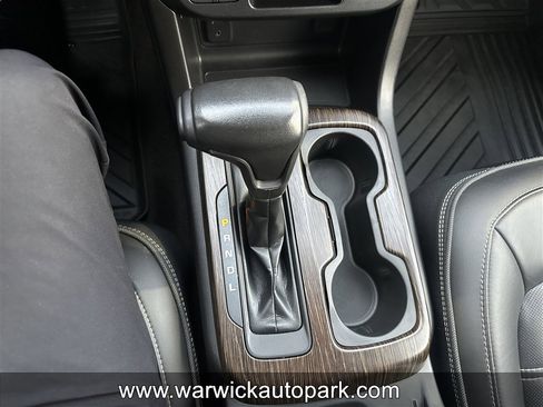 Used 2018 GMC Canyon Denali image 8