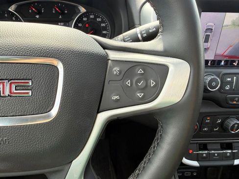 Used 2023 GMC Terrain SLT w/ Infotainment Package II AWD/4WD image 19