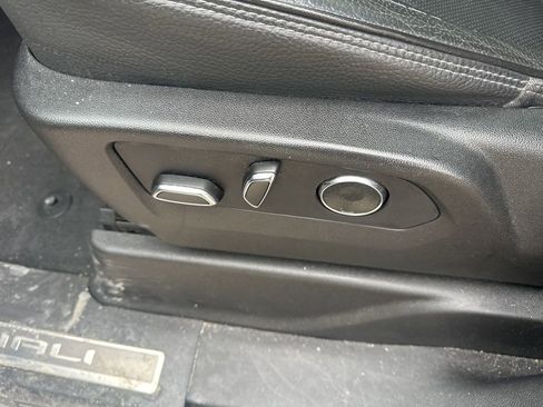 Certified 2021 GMC Yukon Denali w/ Denali Ultimate Package image 16