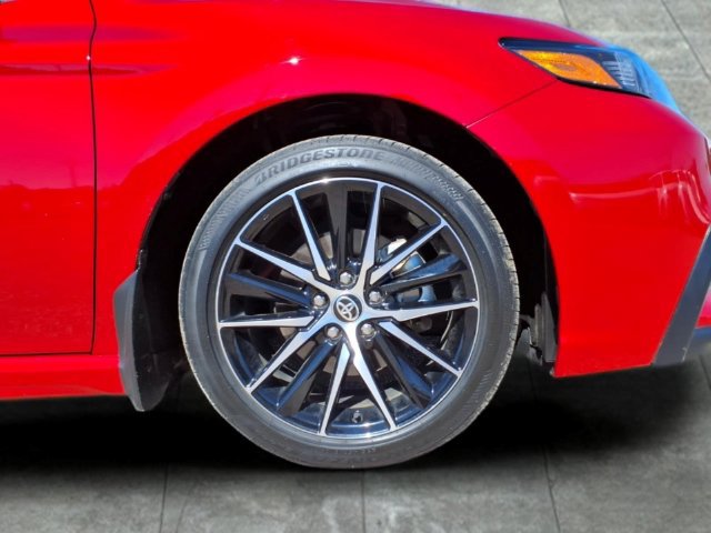 Used 2024 Toyota Camry SE FWD image 9