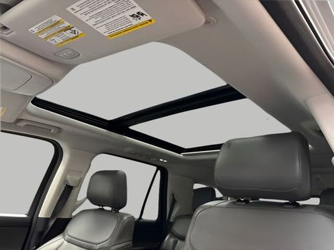 Used 2025 Ford Expedition Active image 21