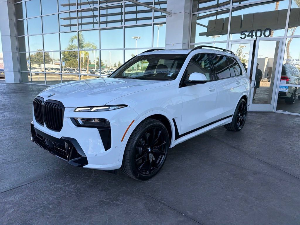 Used 2027 BMW X7 xDrive40i w/ M Sport Package AWD/4WD image 1