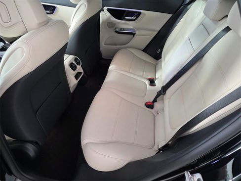 New 2026 Mercedes-Benz GLC 300 image 11