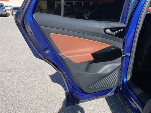 Used 2022 Volkswagen ID.4 Pro S w/ Gradient Package image 15