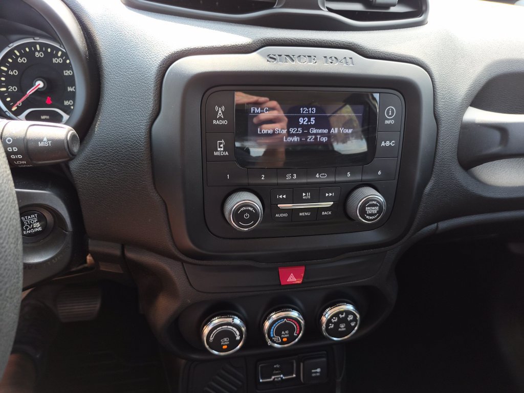 Used 2016 Jeep Renegade Sport w/ Power & Air Group FWD image 20