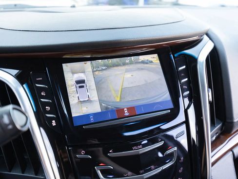 Used 2019 Cadillac Escalade Premium Luxury w/ Escalade Sport Edition AWD/4WD image 40