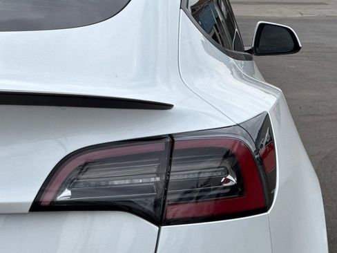 Used 2023 Tesla Model 3 Standard Range image 28