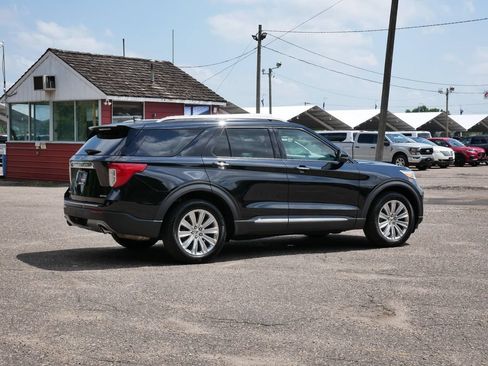 Certified 2021 Ford Explorer Limited w/ Equipment Group 301A AWD/4WD image 3