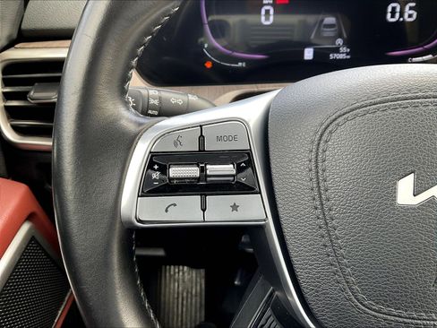 Used 2023 Kia Telluride EX w/ EX Captain's Chair Package FWD image 11