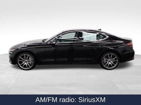Used 2024 Genesis G70 2.5T image 6