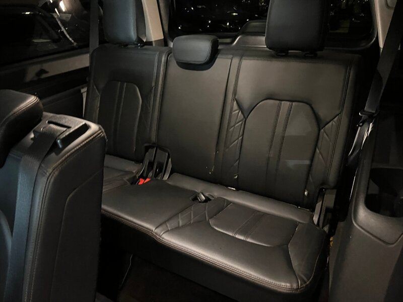 Used 2018 Ford Expedition Max Platinum AWD/4WD image 15