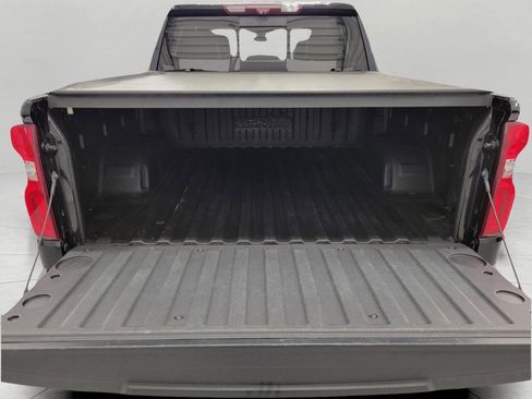 Used 2021 Chevrolet Silverado 1500 High Country w/ Technology Package AWD/4WD image 15