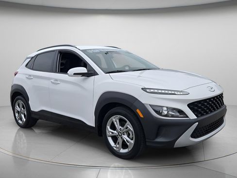 Certified 2023 Hyundai Kona SEL FWD image 9