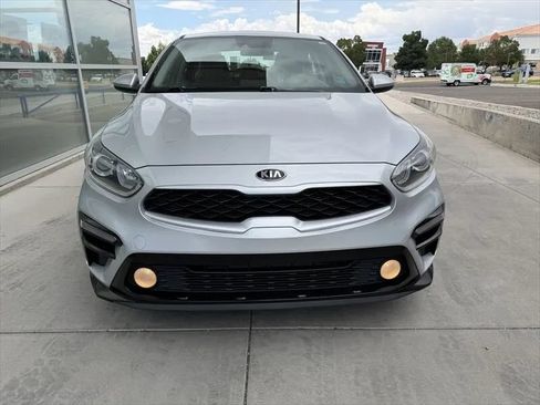 Used 2021 Kia Forte LXS FWD image 3