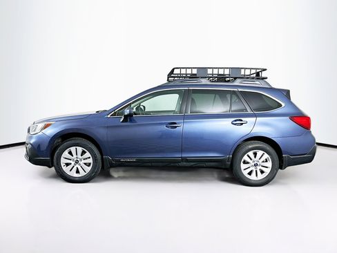 Used 2018 Subaru Outback 2.5i Premium AWD/4WD image 4