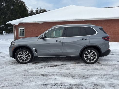Certified 2024 BMW X5 xDrive40i image 7